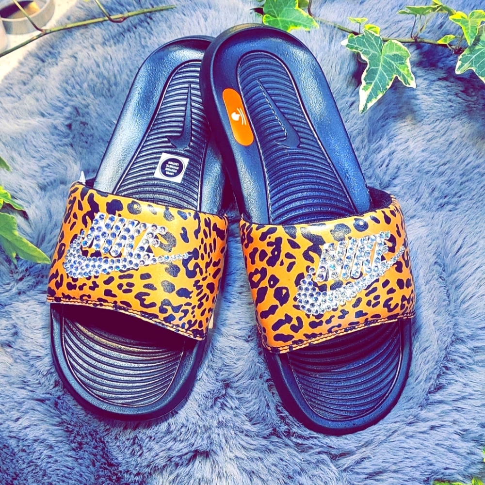 Custom One-Of-A-Kind Rhinestone Nike Victori One